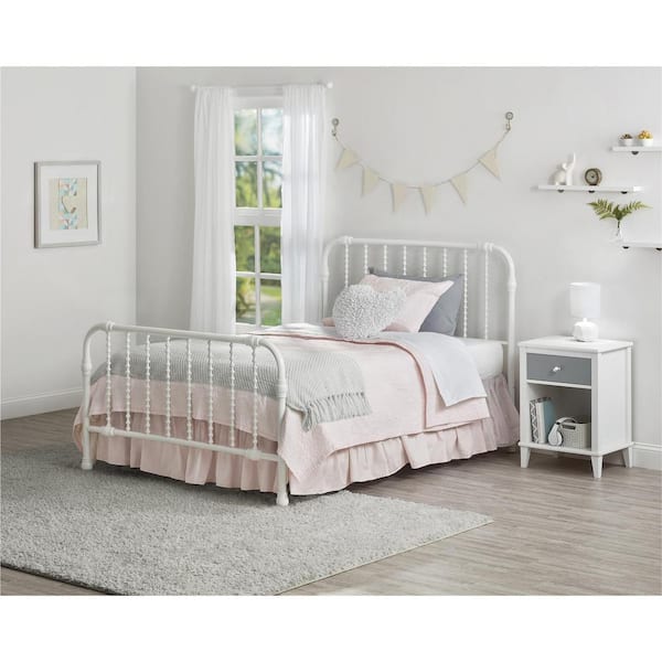 Monarch Hill Wren White Full Size Metal Bed Frame