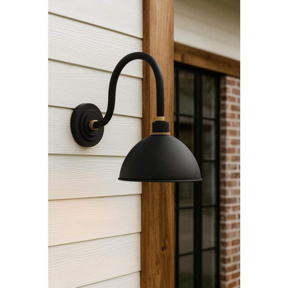 HINKLEY Foundry Medium 1-Light Textured Black Outdoor Wall Sconce