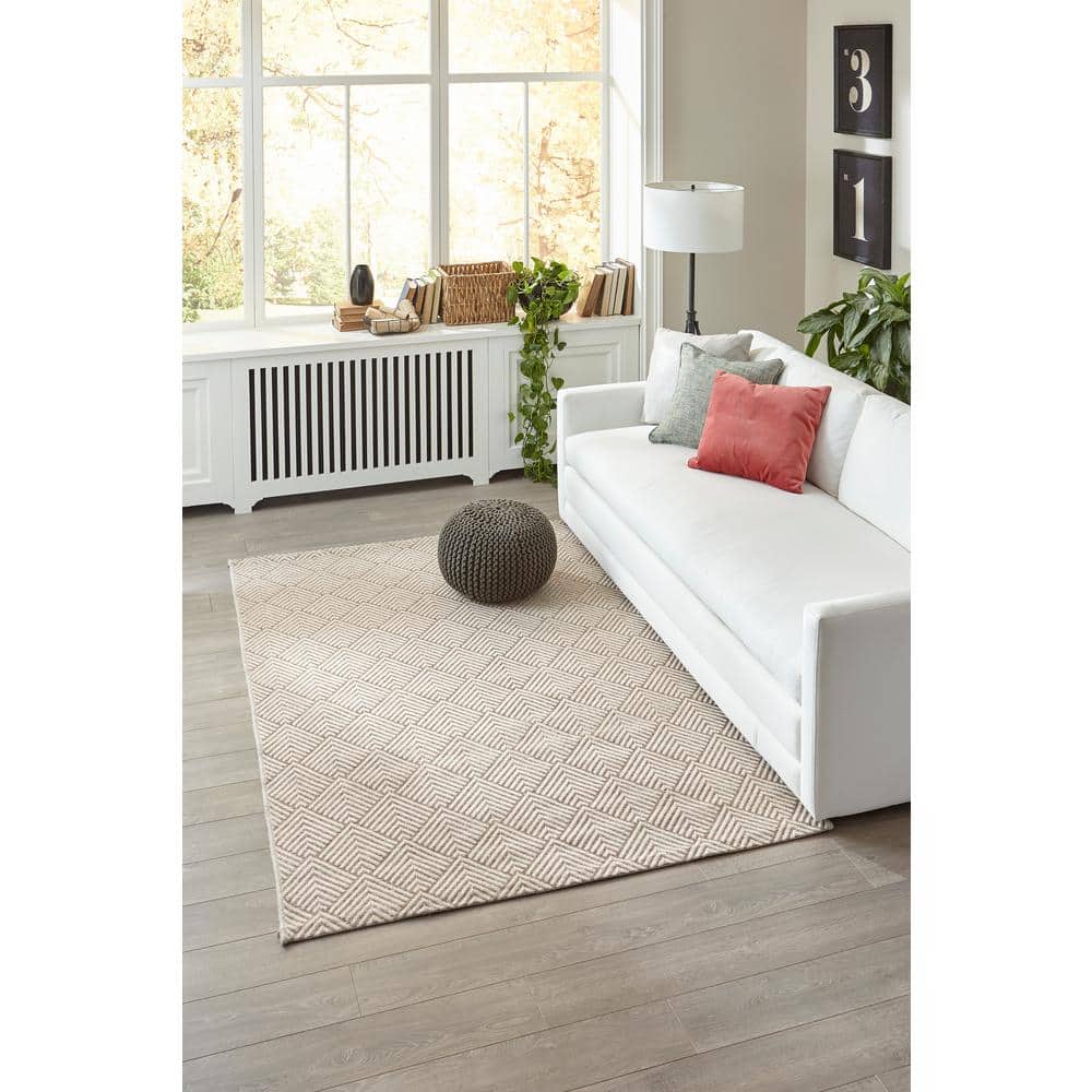 Beige Geometric Tufted Indoor/Outdoor Runner Rug