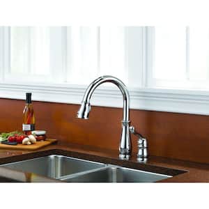 Leland Single-Handle Pull-Down Sprayer Kitchen Faucet with MagnaTite Docking in Chrome