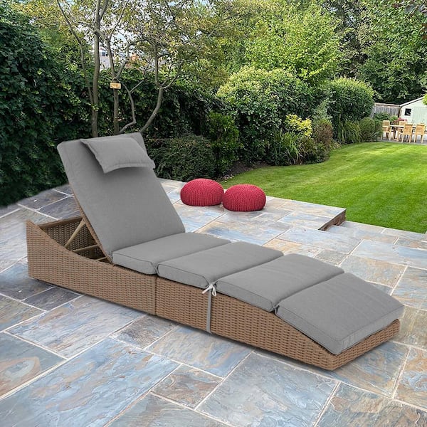 Yangming 1-Piece Natural Wicker Outdoor Chaise Lounge Recliner Foldable with Gray Cushions and 5 Adjustable Angle