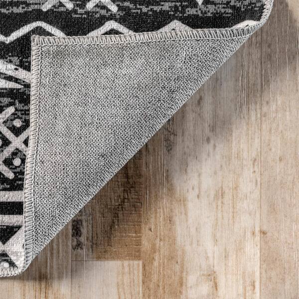 https://images.thdstatic.com/productImages/5c60eee2-0b0d-43c4-9dc7-6ead0b3c0376/svn/charcoal-nuloom-area-rugs-birv51a-406-66_600.jpg