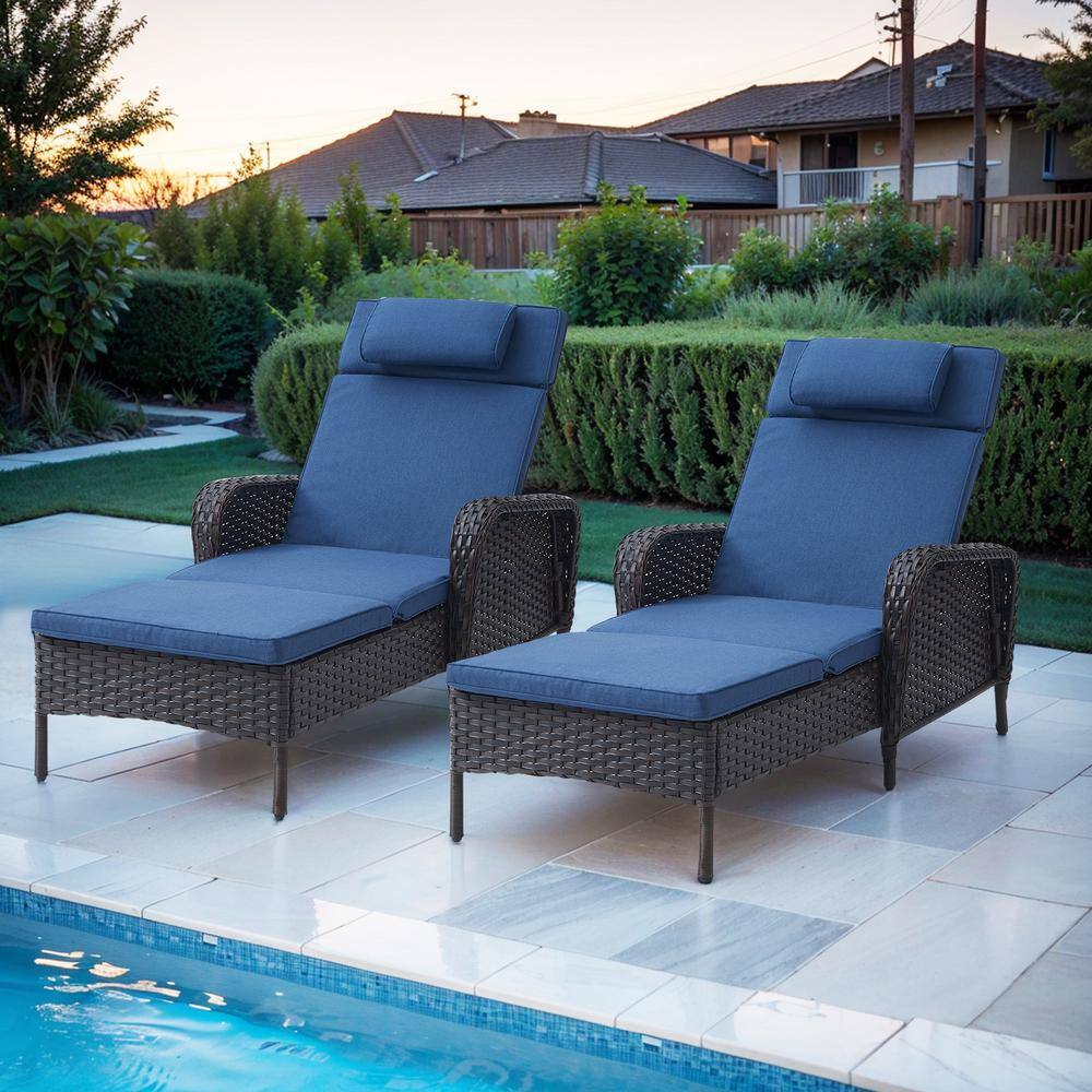 ArcoBay 2-Piece Brown Wicker Outdoor Chaise Lounge Rattan Chaise Lounge with Olefin Navy Blue Cushions price history on PriceWatchPro