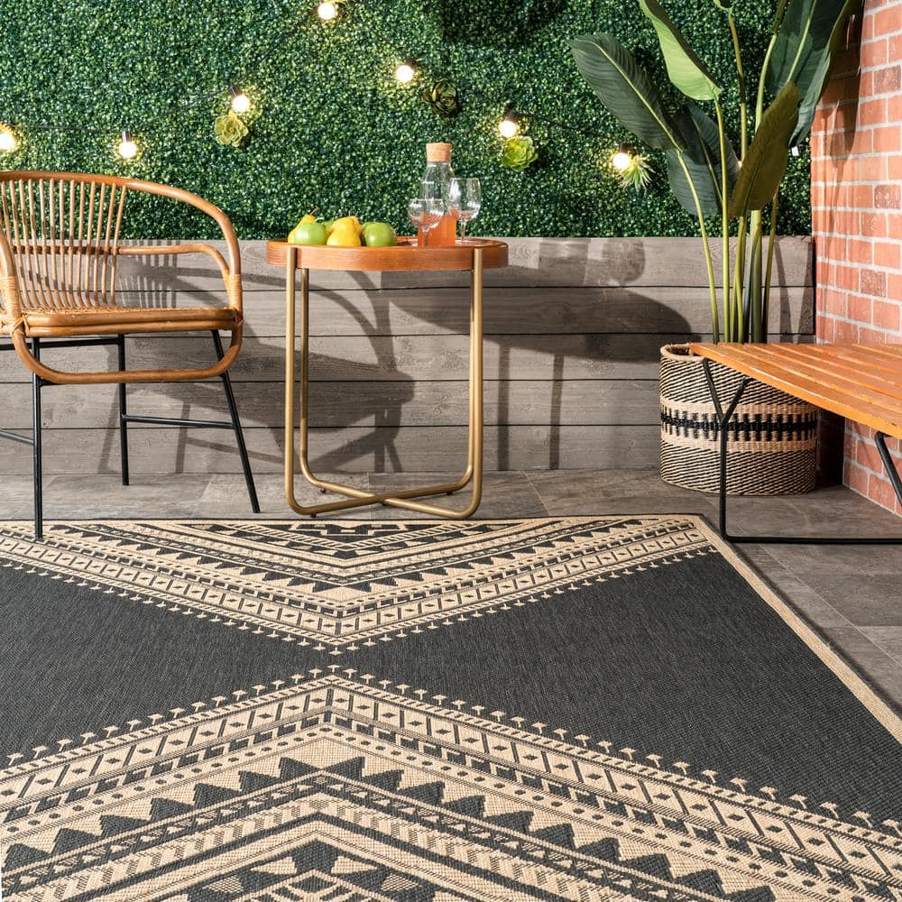 Landry Aztec Charcoal 2x8 Feet Prism Pattern Area Rug