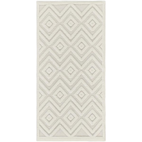 Versatile Ivory/White doormat 2 ft. x 4 ft. Diamond Contemporary Indoor/Outdoor Area Rug