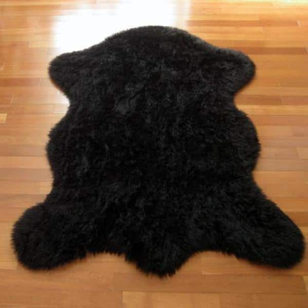 Wildlife Rugs: 2 x 3 Black Bear Walking Rug