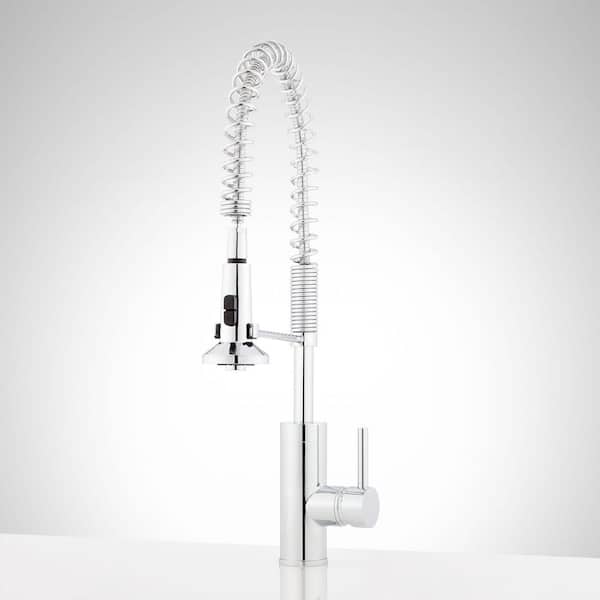 SIGNATURE HARDWARE Presidio Single Handle Pull Out Sprayer Kitchen Faucet in Chrome