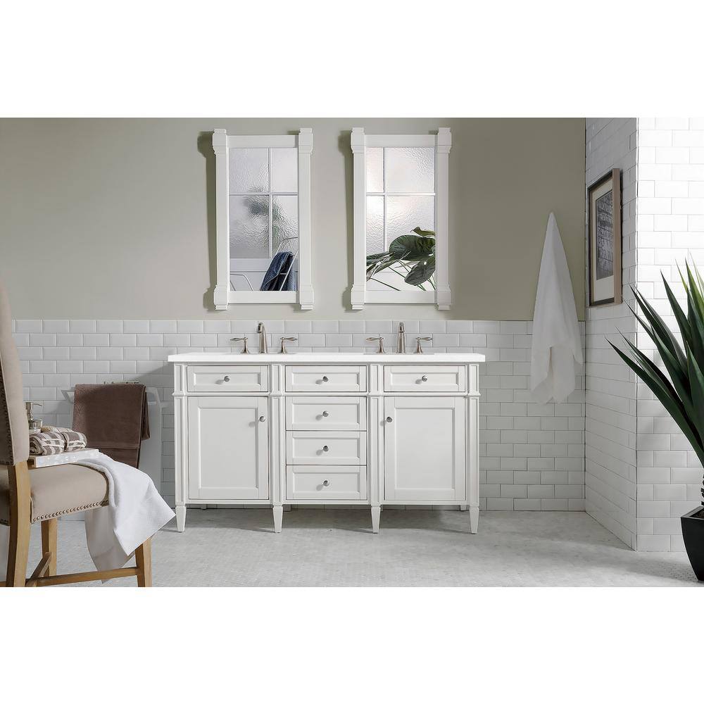 Elegant Antique-Style Rectangular Wood Mirror in Bright White