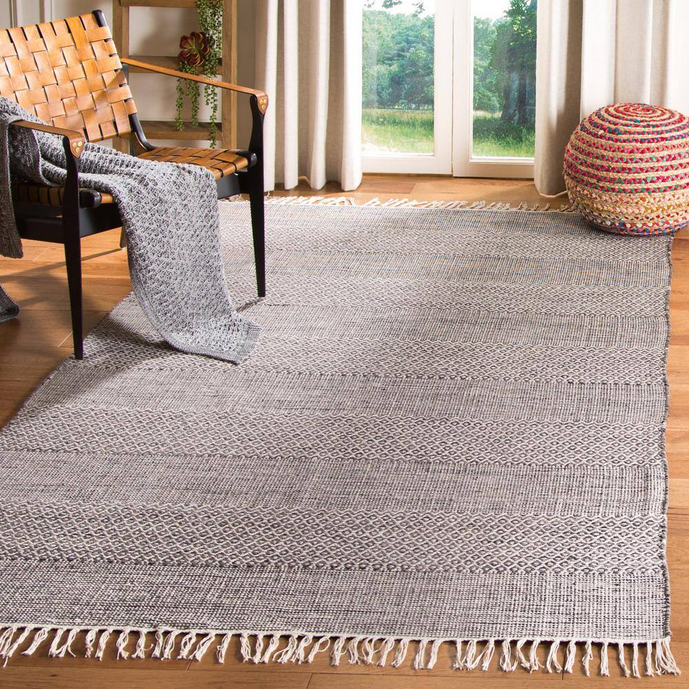 Ivory and Anthracite Handwoven Cotton-Wool Blend Area Rug 2'3" x 4'