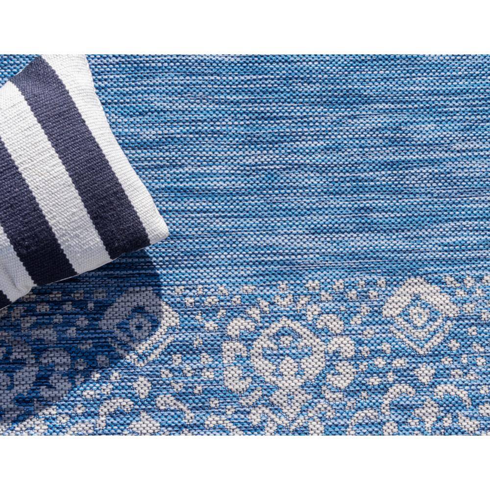 Elegant Blue and Gray 4'x6' Synthetic Outdoor Rug