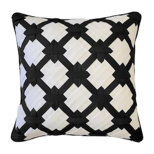 2-Tone Intricate Woven Indoor/Outdoor Black/White 18 x 18 Decorative Pillow