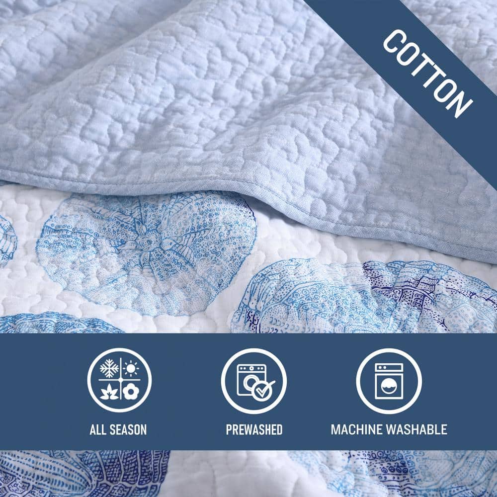 Seashell Whisper King-Size Blue Cotton Reversible Quilt Set