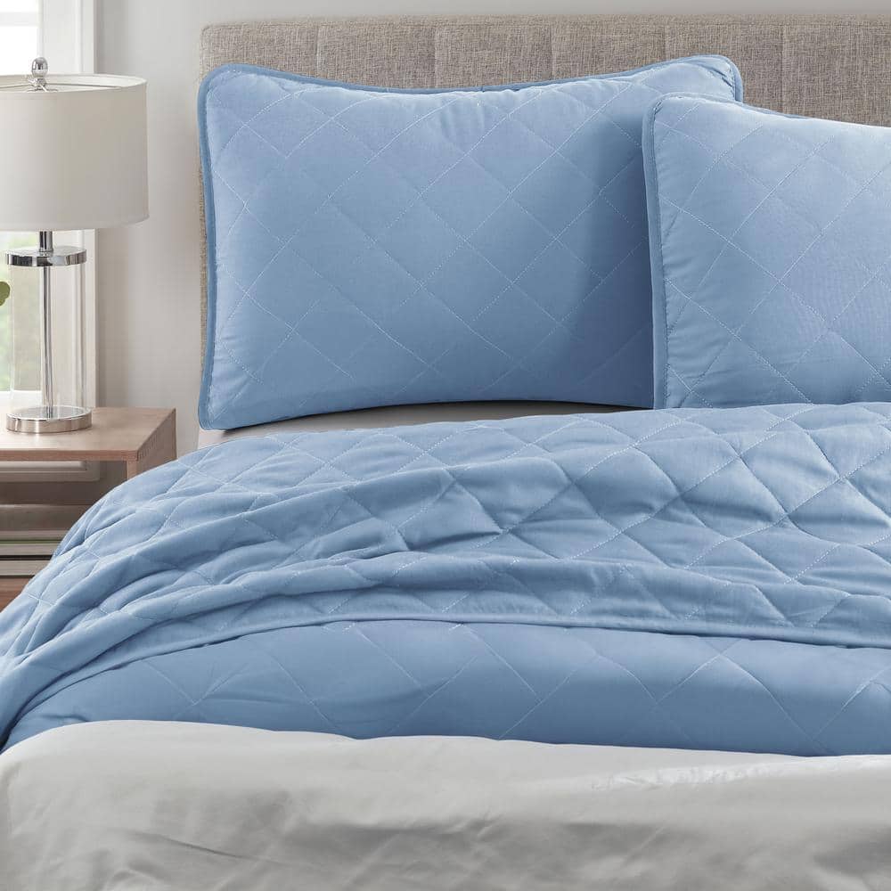 Light Blue Twin Microfiber Reversible Quilt Set