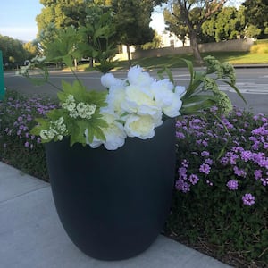 Large 17.7 in. x 17.7 in. x 16.9 in. Granite Color Lightweight Concrete Modern Seamless Round Planter
