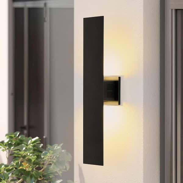 Rennnsan Alison 23.6 in. 2-Light Medium Modern Black Integrated LED Outdoor Wall Light Sconce