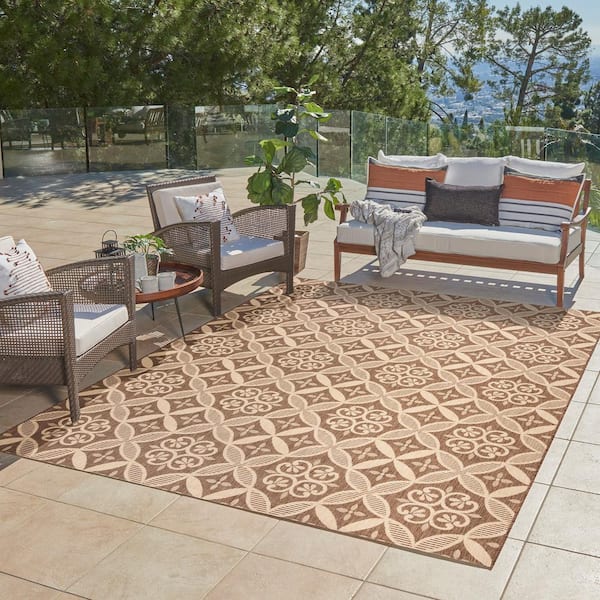 Paseo Niala Havana/Sand 6 ft. x 9 ft. Floral Medallion Indoor/Outdoor Area Rug