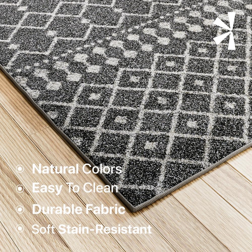 Braided Gray Geometric 5' x 7' Easy Care Synthetic Rug