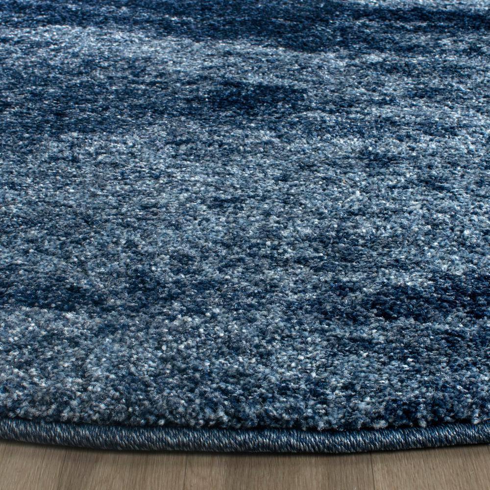 6' Round Light Blue and Blue Abstract Shag Rug
