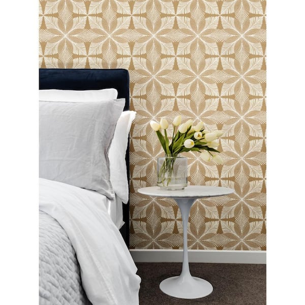 Ronald Redding Gold Roulettes Paper Unpasted Matte Wallpaper 27 in. x 27 ft.