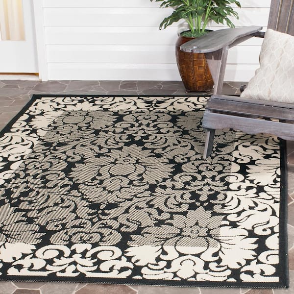 Courtyard Black/Sand 7 ft. x 7 ft. Square Floral Indoor/Outdoor Patio  Area Rug