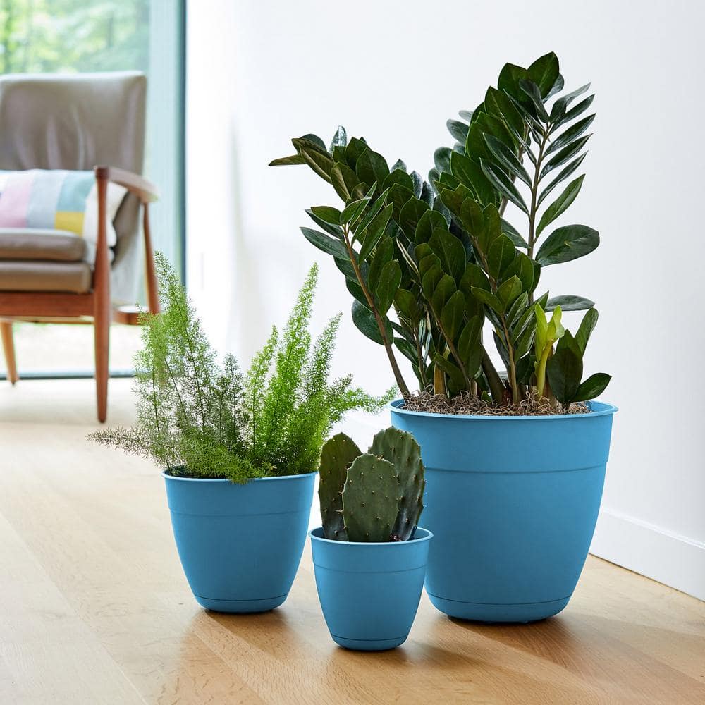 Ocean Blue 20" Recycled Plastic Indoor/Outdoor Planter with Removable Saucer