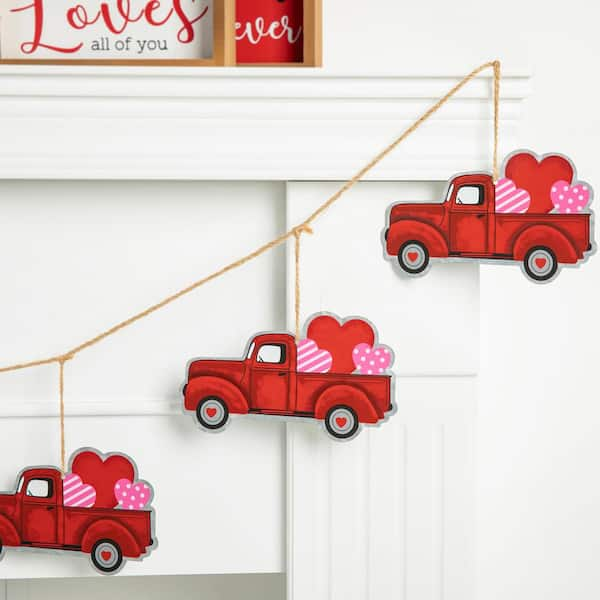 Glitzhome 72 in. Wooden/Metal Valentine&s Heart Garland