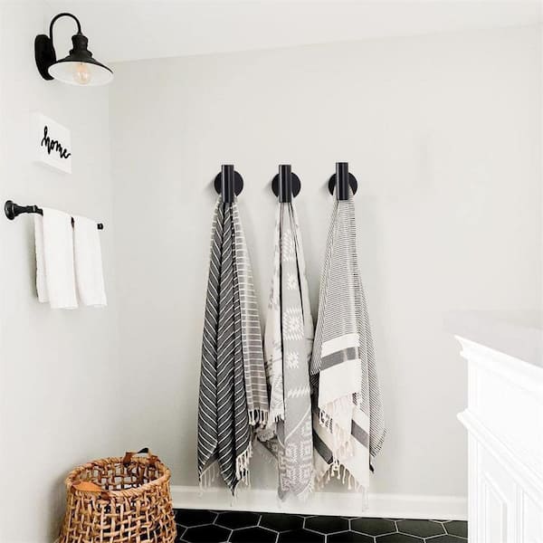 Dracelo Wall Mounted Vacuum Suction Cup Bathroom Robe Hook Towel
