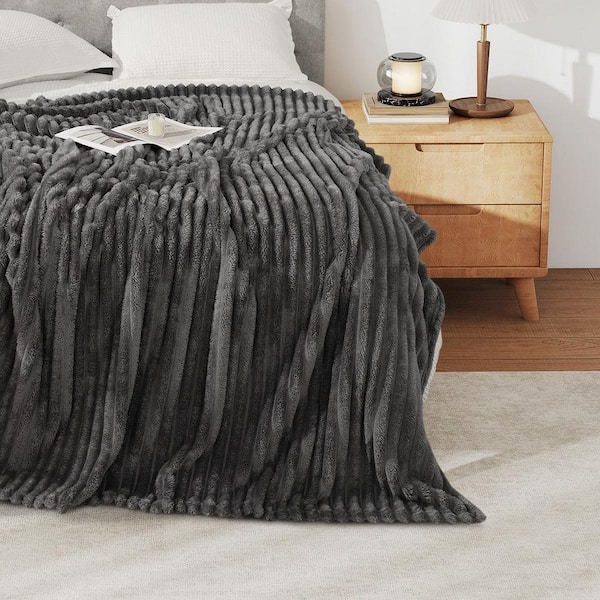 Gray Unthemed Winter Warm Throw Blanket-Super Soft Cozy Fleece Thick Sherpa Blanket Plush for Women-Throw Size