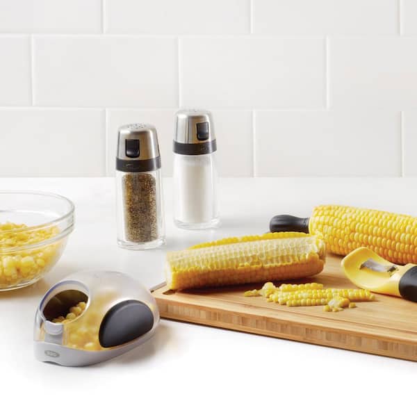 OXO Salt & Pepper Grinder Set — KitchenKapers