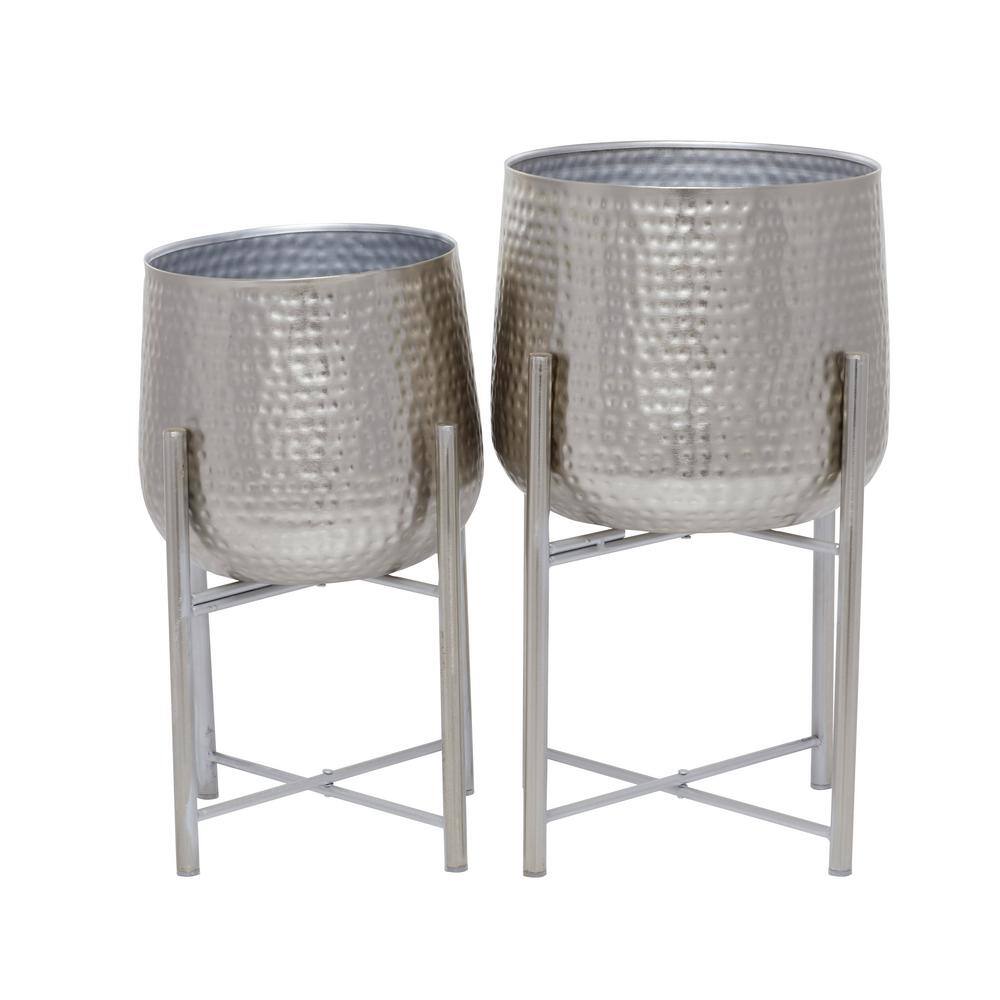 CosmoLiving Silver Metal Planter Set with X Frame Holders