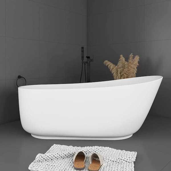 67 in. x 32 in. Soaking Bathtub with Right Drain in Matte White