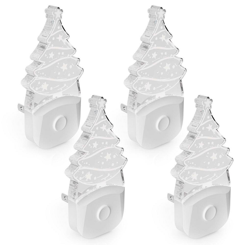 YANSUN 0.5 Wattage Dusk to Dawn MultiColor Changing Integrated LED Plugin Christmas Tree Night