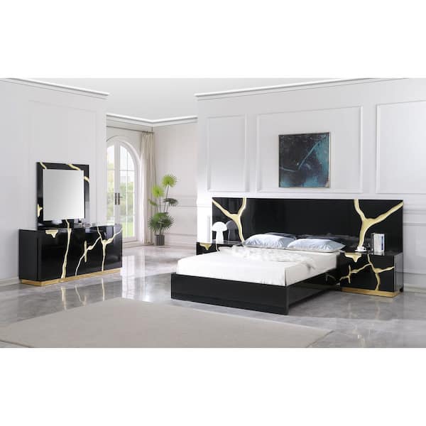 Eclipse Black Wood Frame King Platform Bed with Gold
