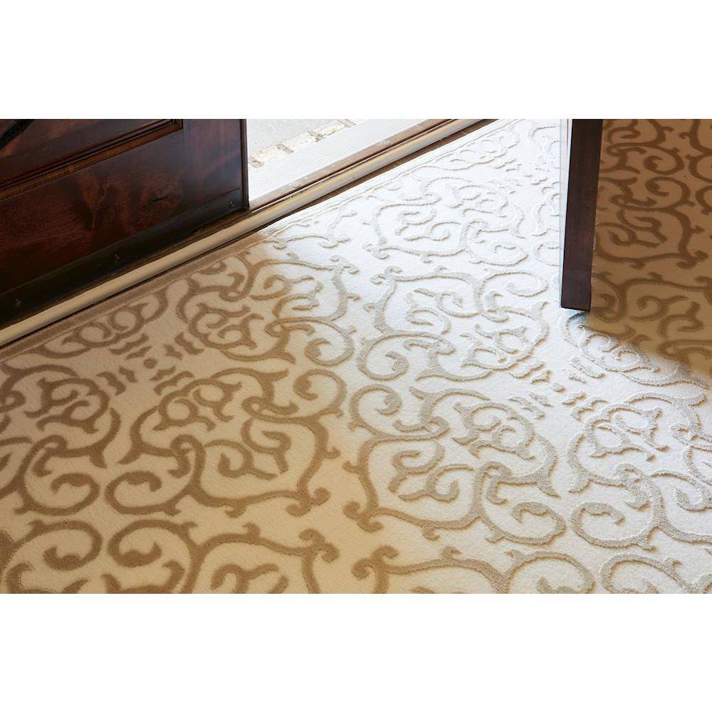 Elegant Snow White and Beige Floral Indoor Rug - 8' x 11'