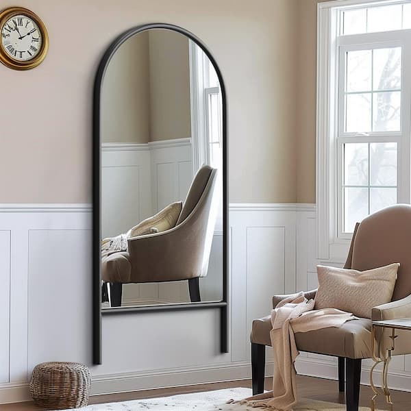 Lumioca Black 31 in. W x 70 in. H Arched Solid Wood Ladder Full