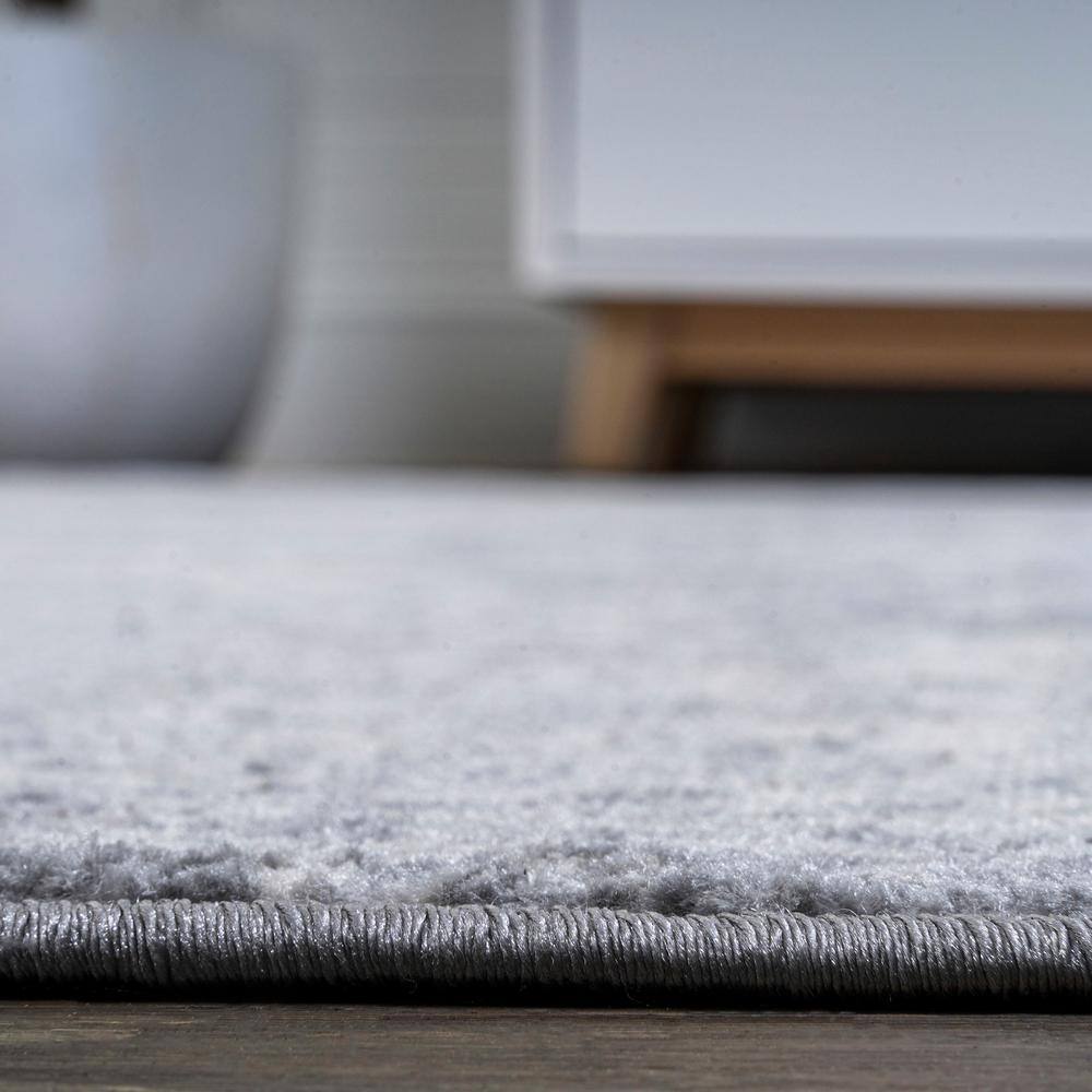 Gray Round Reversible Synthetic Medallion Rug