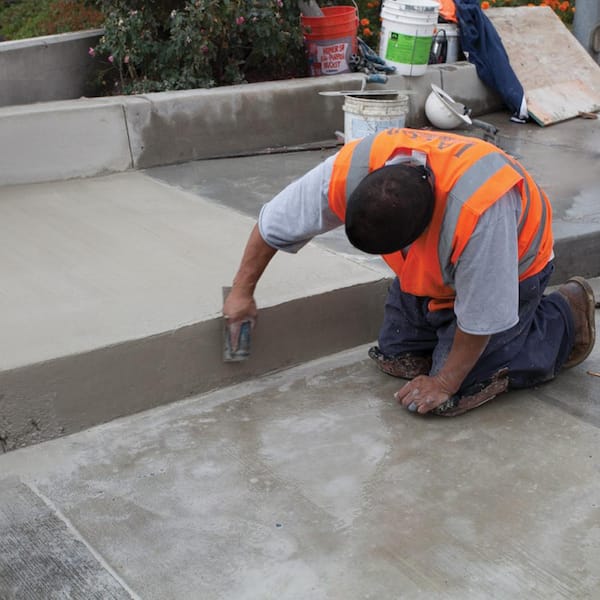 Rapid Set - 60 lbs. 24/6 Fast-Setting Concrete Mix