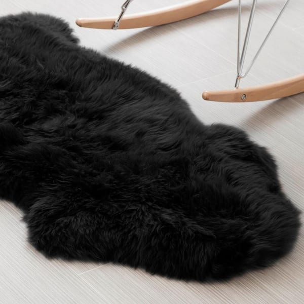 Super Area Rugs Black 2 ft. x 3 ft. Genuine New Zealand Sheepskin Pelt Area Rug