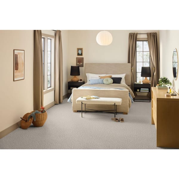 Radiant Comfort Ashen Gray 40 oz. SD Polyester Pattern Carpet- Installation Required