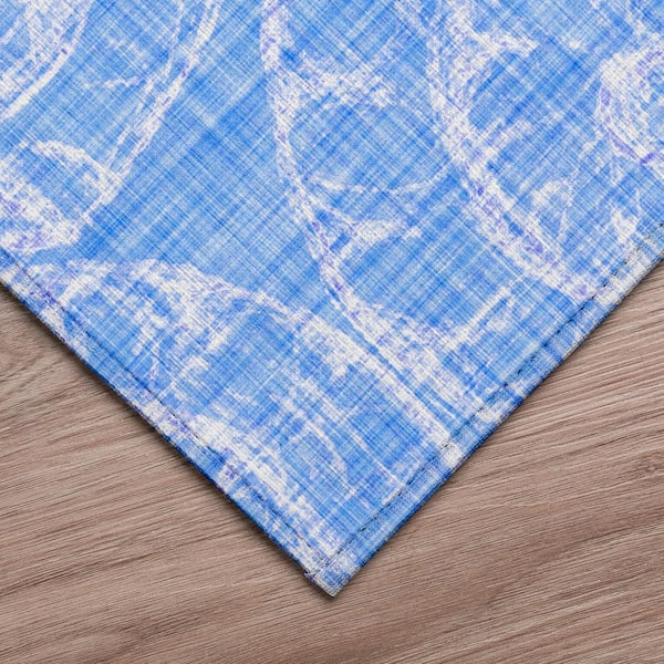 Surfside Cobalt 1 ft. 8 in. x 2 ft. 6 in. Geometric Indoor/Outdoor Area Rug