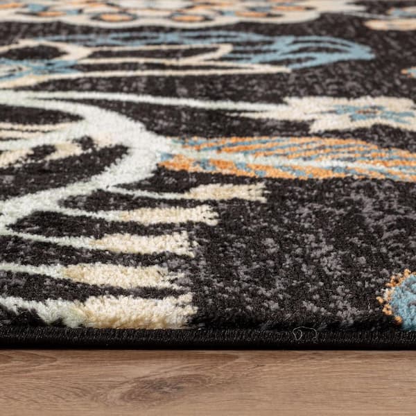 Floral Medallion Black 4' x 6' Area Rug