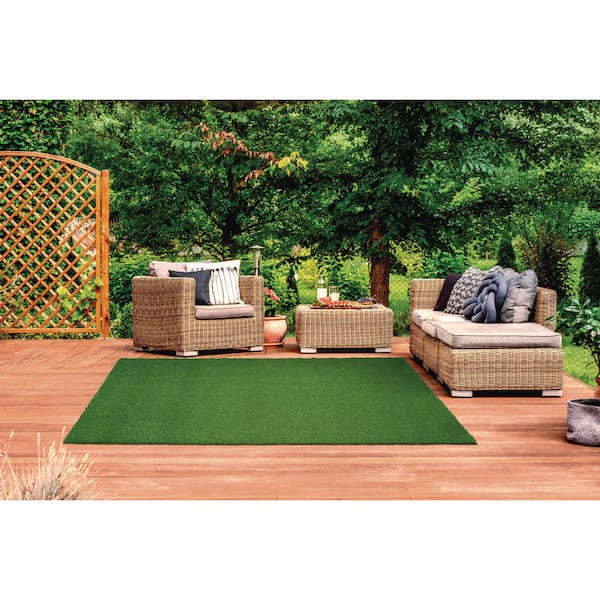 Nance Carpet and Rug Prairie Sample 12 ft. Wide x Cut to Length Green Artificial Grass