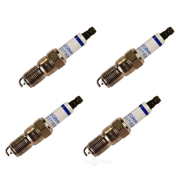 ACDelco Double Platinum Spark Plug fits 2004-2005 Pontiac Bonneville