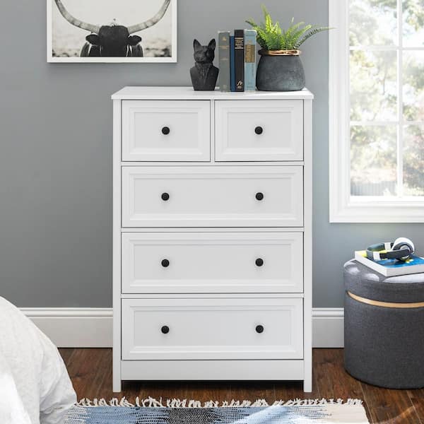 Welwick Designs 5-Drawer White Wood Transitional Dresser with Grooved Sides