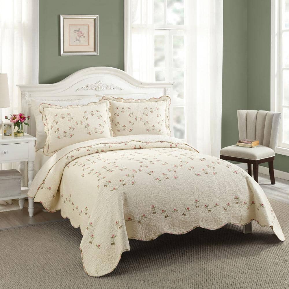 Twin Pink Cotton Embroidered Quilt Set with Scalloped Edges