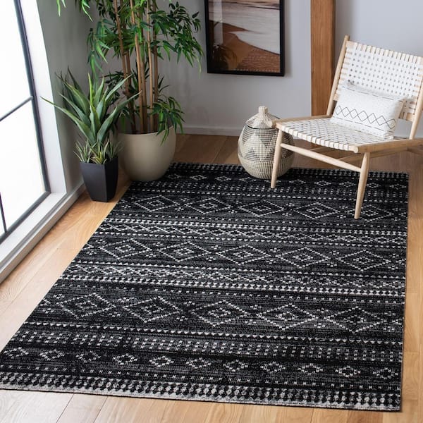 Montage Gray/Black 7 ft. x 7 ft. Distressed Aztec Indoor/Outdoor Patio  Square Area Rug
