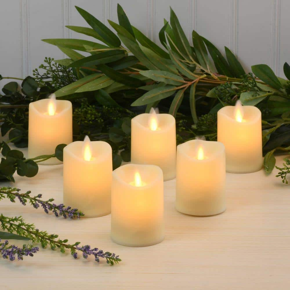 https://images.thdstatic.com/productImages/5de1e953-8592-42fb-a997-ed3723052b1f/svn/cream-lumabase-flameless-candles-23006-64_1000.jpg