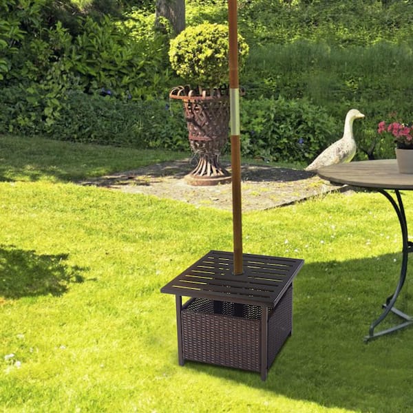 WELLFOR Brown Wicker Outdoor Side Table with Umbrella Hole HW-HWY