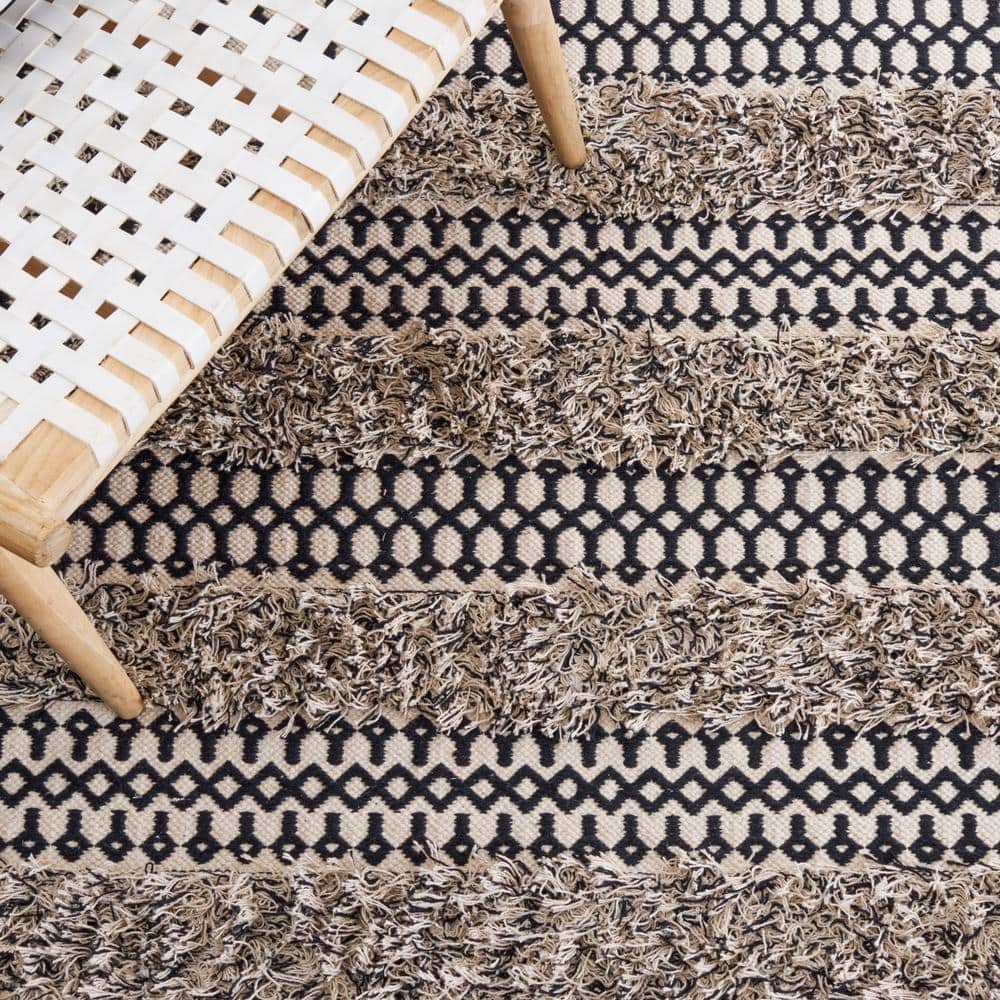 Beach House Chic Handwoven Black & Ivory Cotton 6' Square Rug