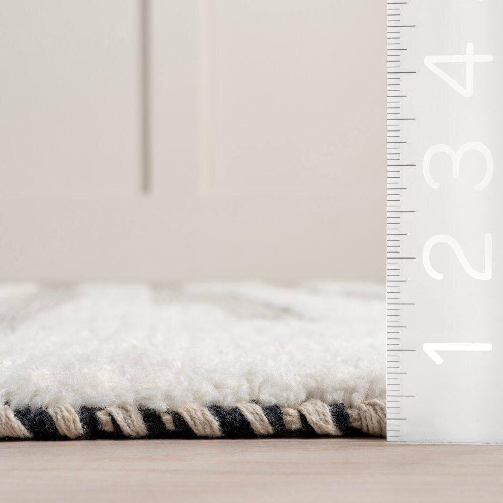 Ivory and Gray Tufted Wool Cotton Rectangular Area Rug